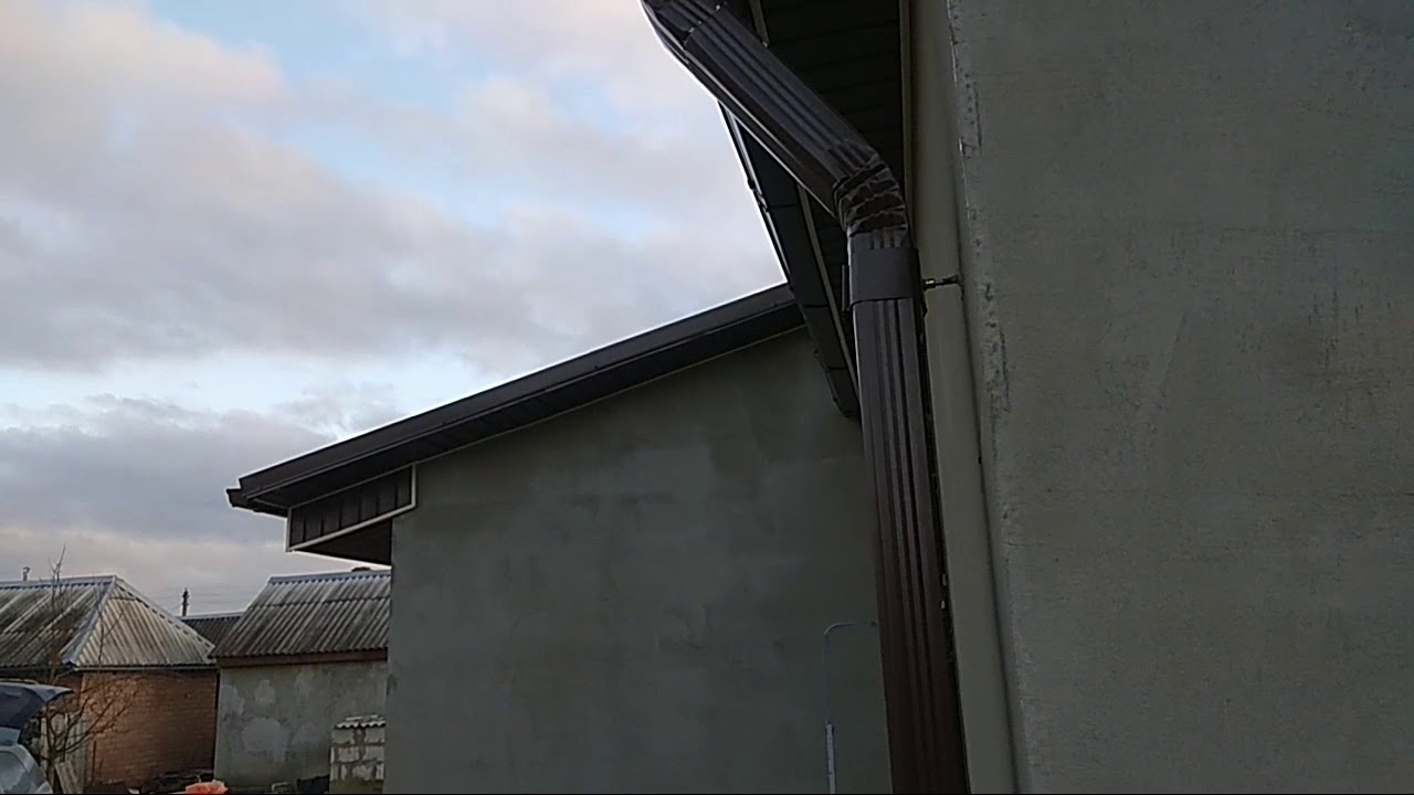 Отделка фронтонов и цоколя. - YouTube