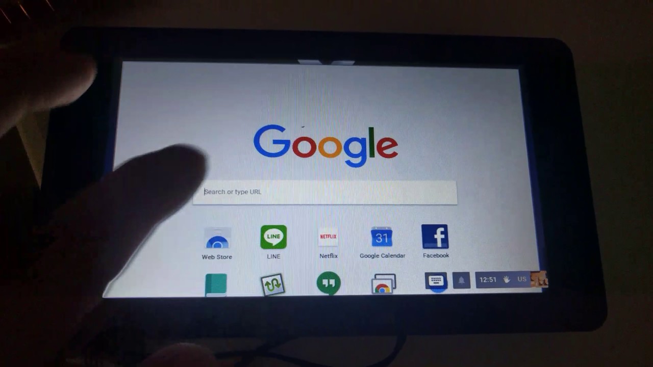 FlintOs 0.2.1 on Raspberry Pi 3.  On screen keyboard