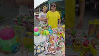 Chị Đại Mõm Đi Mua Kẹo Cá Chép Socola - Fake Boss Go Buy Candy