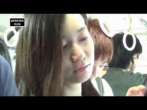My sister is going to work with her co-worker. (JAPAN BUS VLOG Vida Japonesa) 27