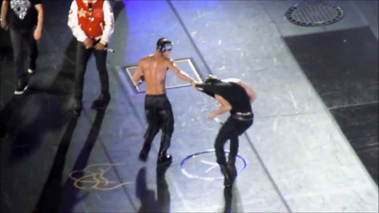 121109 Big Bang (Alive Concert) finale -nosebleed warning-
