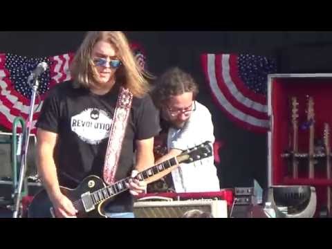 Whiskey Myers - Lonely East TX Nights (Live)