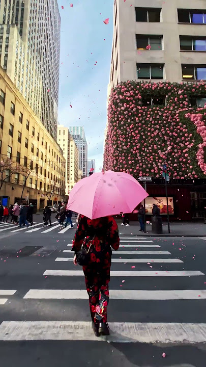 Showered with flowers and refreshing scents—spring has definitely sprung.