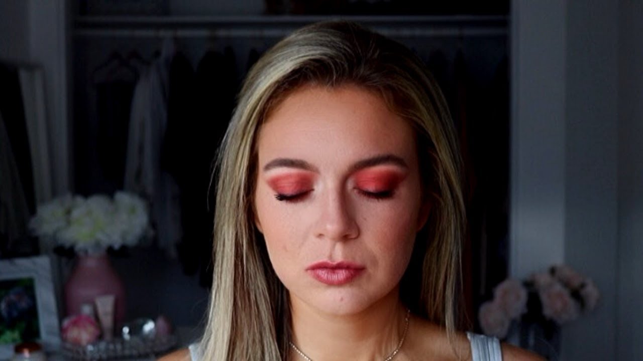 Bright Coral Eye Look