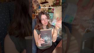 silent book reviews 🤫 #booktube #review #books #funny #bookreviews #shorts
