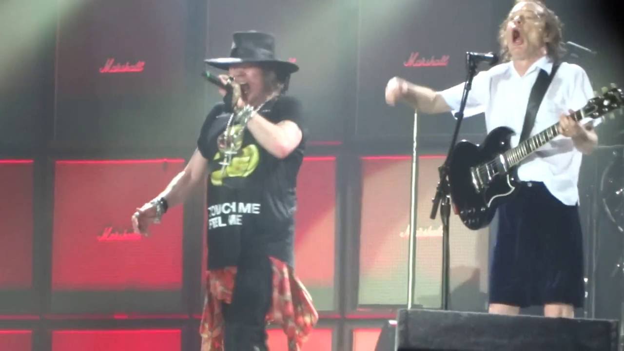 AC/DC - TNT LIVE (Düsseldorf, Esprit Arena) - YouTube