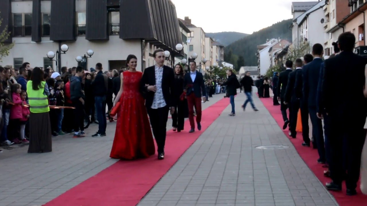 Maturanti gimnazije ''30.septembar'' 2016