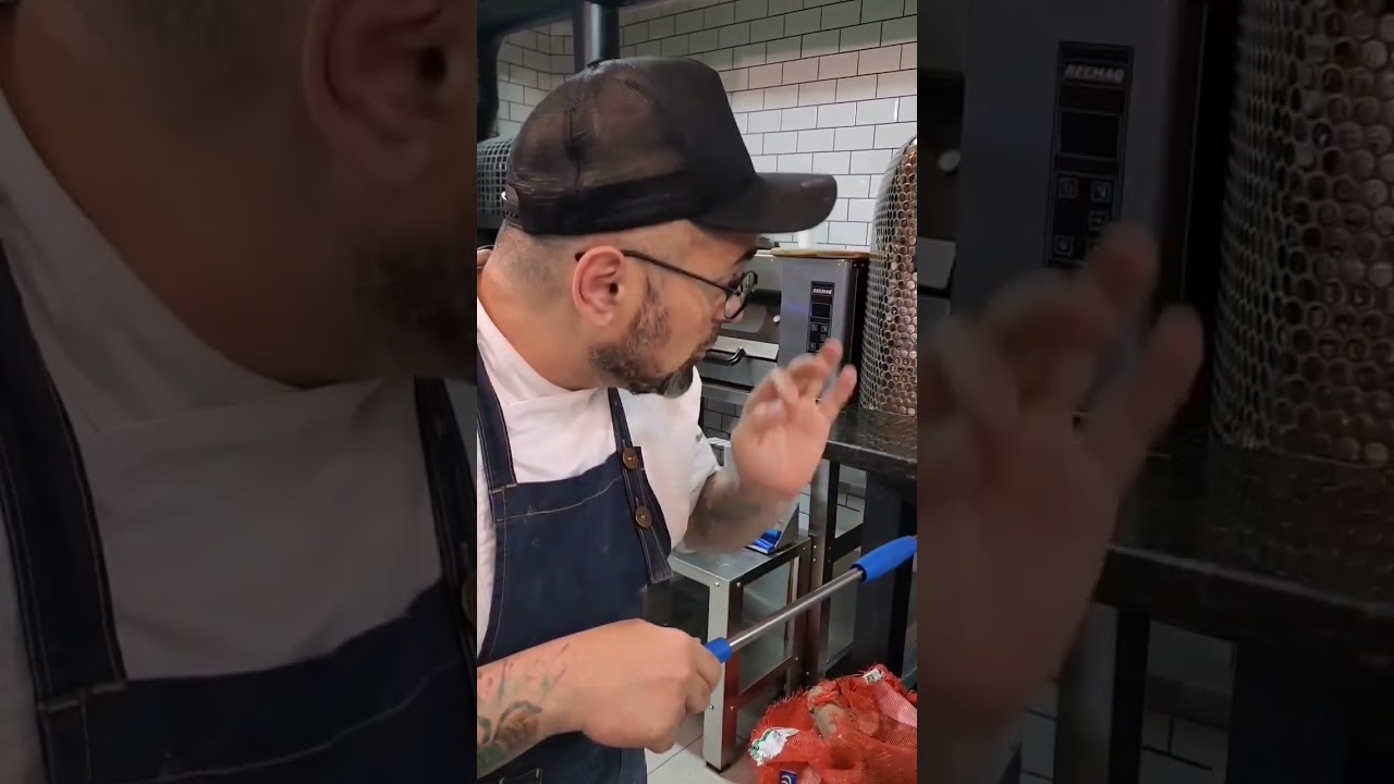 Forno: @fornosanto Pá: @gi.metal @gimetalbrasil Curso de Pizza Clássica no @institutoconpizza