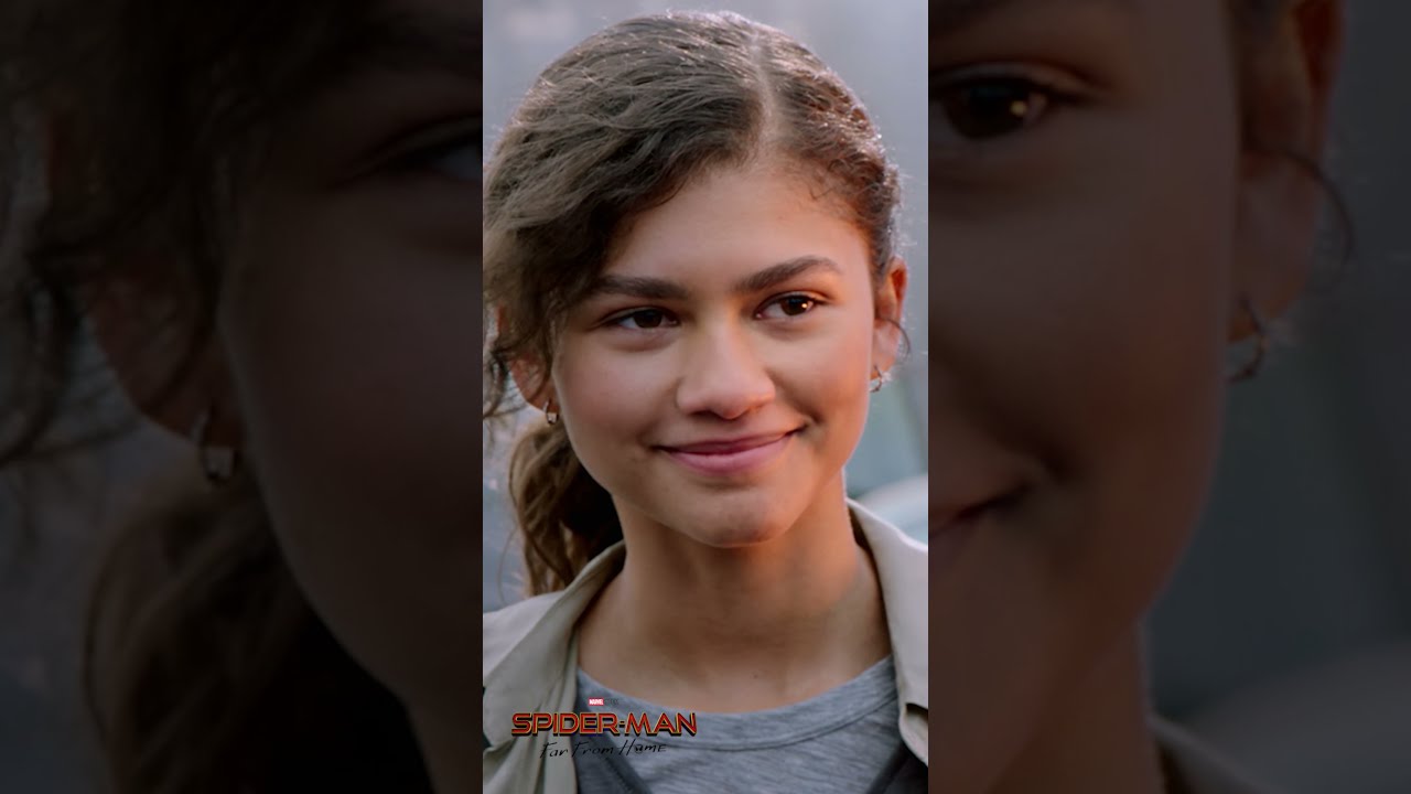Spider-Man Far From Home: MJ Kisses Peter (ZENDAYA AND TOM HOLLAND KISS