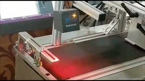 Automated Label pick and place with printing system