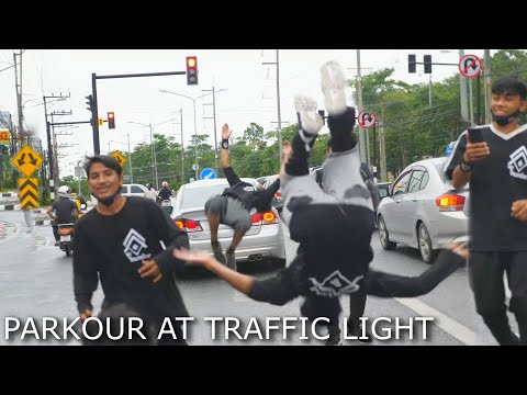 PARKOUR & FREERUNNING IN PUBLIC! 2020 - Thunder Freerunning
