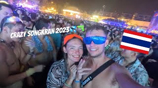 SONGKRAN - HUGE WATER FIGHT LOCAL STYLE - S2O FESTIVAL DAY 2🇹🇭🎊