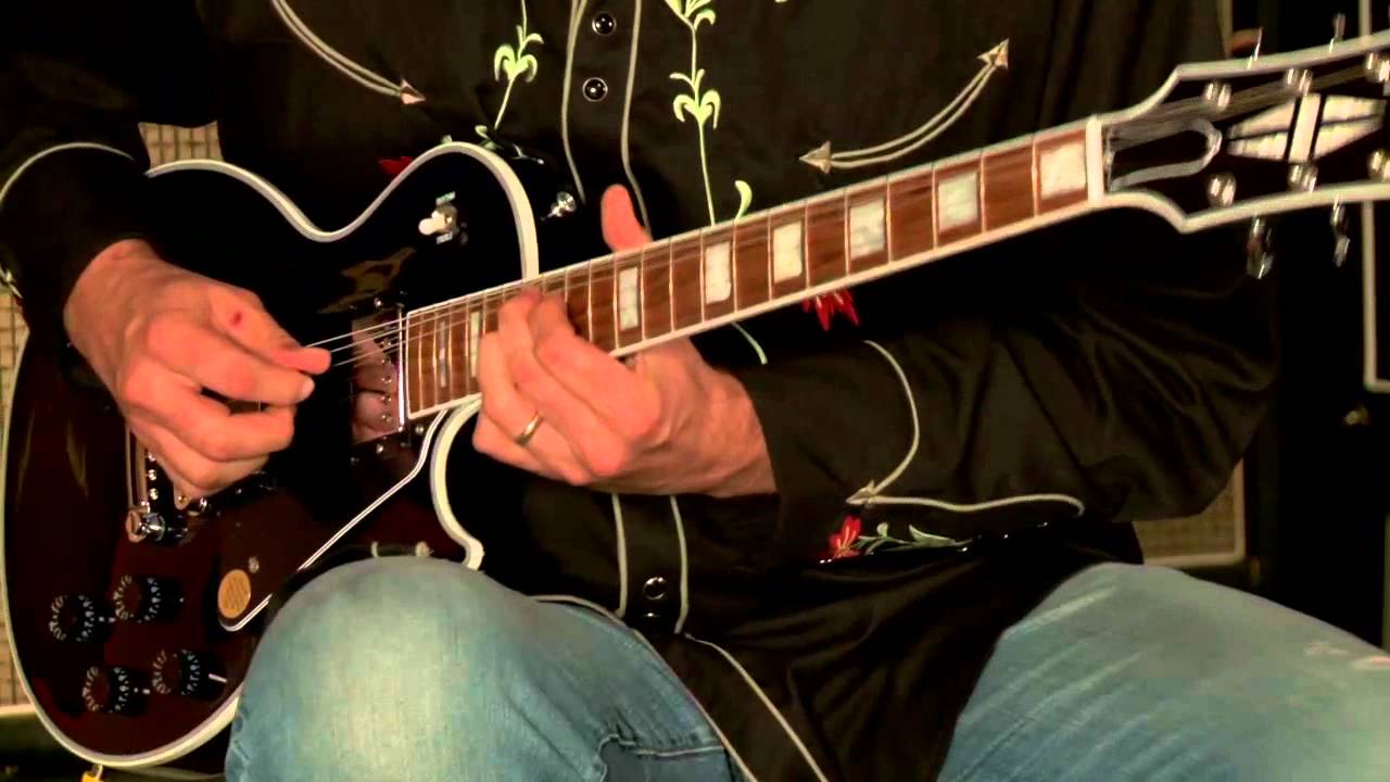 Gibson Les Paul Classic Custom  •  SN: 127010366