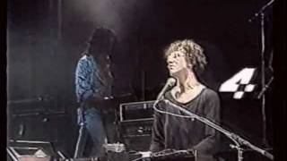 Charly Garcia - No me dejan salir (Montevideo Rock II 1988)