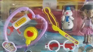 DISNEY DOUTORA BRINQUEDOS - KIT MÉDICO COM PERSONAGENS