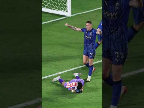 شاهد جنون الجماهير المصرية من ياسين بونو بعد مباراة مانشستر سيتي الهلال ياسين بونو مانشستر سيتي