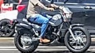 Spotted a Yamaha TW200 in Oak Lawn, Illinois.