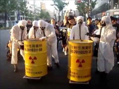 ９・７原発いらない関西100人のドラム隊デモ