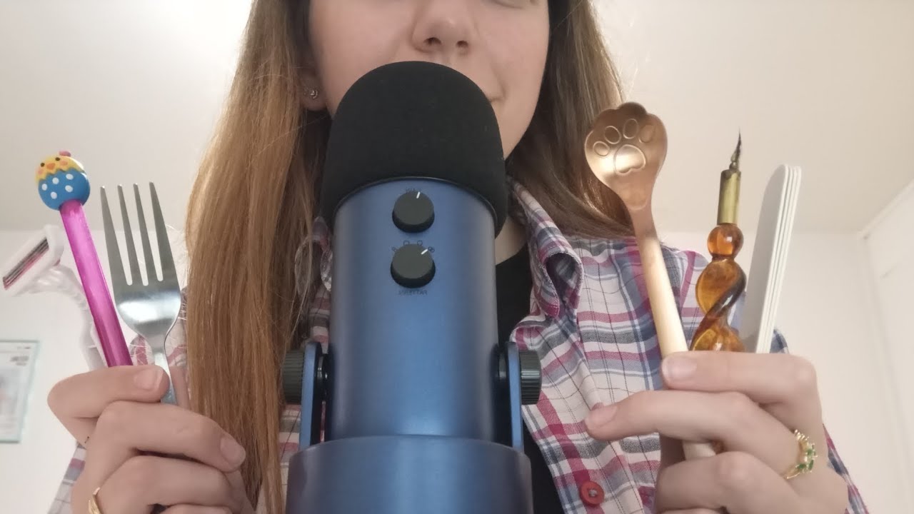 ASMR - 1H15 DE MIC SCRATCHING AVEC UN MAX DE TRIGGERS