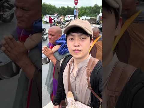 Bộ hành cùng sư Kim Cang