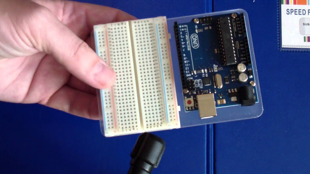 Устанавливаем на плату ардуино и бредборд - YouTube