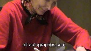 Julie Adams signe pour All-autographes.com // Julie Adams signing autographs