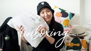 UNBOXING BTS ARTIST MADE COLLECTION MERCH | Jimin&#39;s earrings, V&#39;s Boston bag and brooch, JK&#39;s hoodie