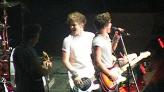 The Vamps singing Last Night @ The Wanted Tour 21/3/14
