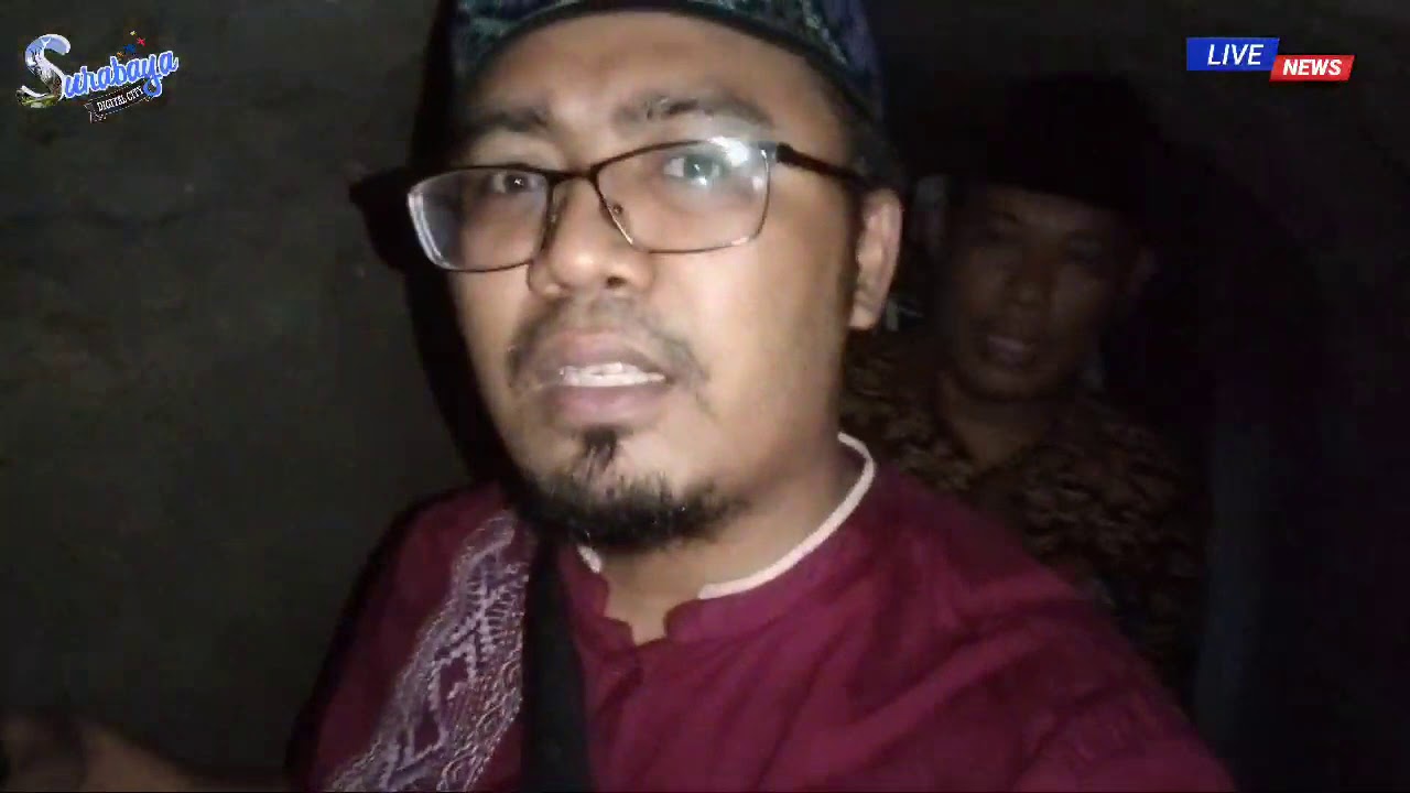 Masjid perut bumi,Dusun losari Desa pekukuhan Kec mojosari Kab mojokerto