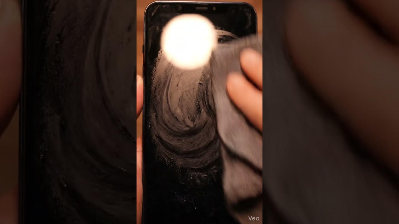 Screen Smudge + Water Mist → Perfect Clarity 