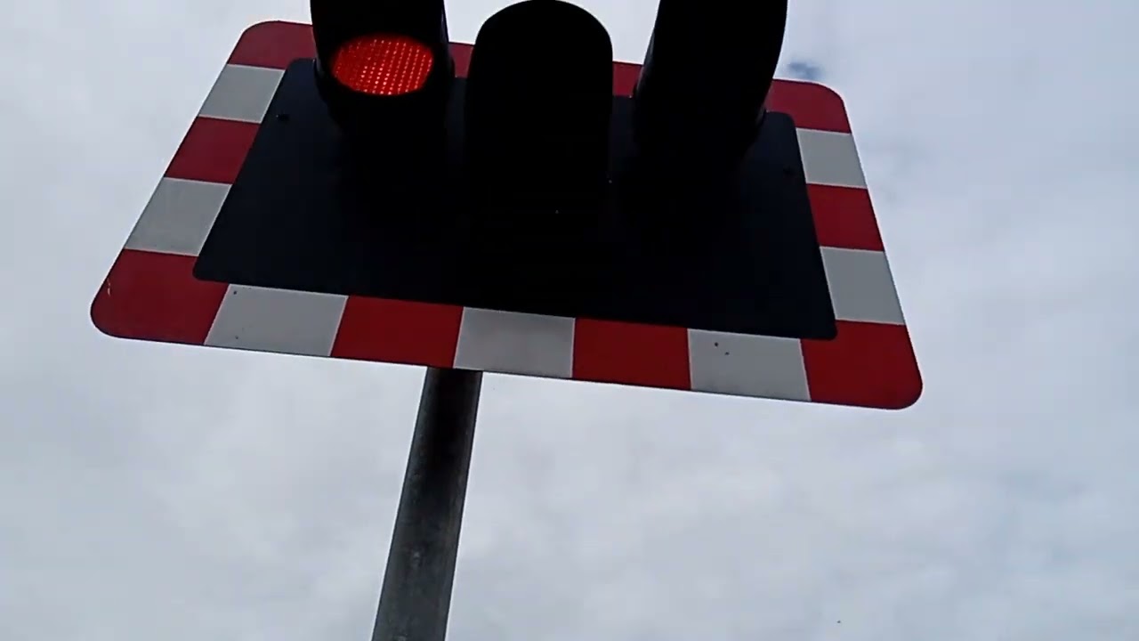 Maryport level crossing  cumbria