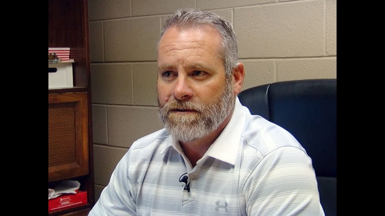 MANNFORD OK POLICE CHIEF SHOT BY OWN DEPUTY ! YouTube