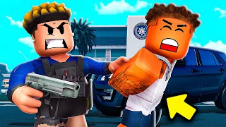 I Went UNDERCOVER As A COP In Cali Shootout! screenshot 3