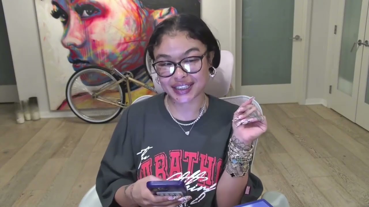 Индия Лав не могла поверить, что DDG сделал это в спортзале...