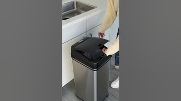 TURTLE VS TRASH CAN.....