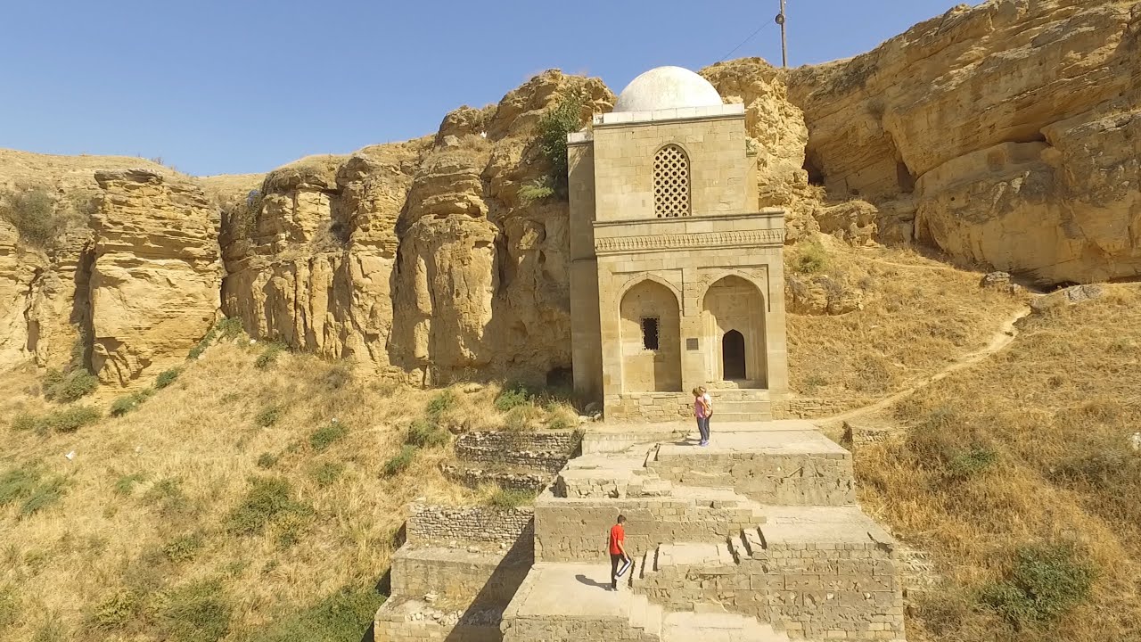 Shamaxı Mereze Diribaba türbəsi