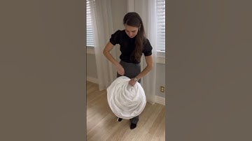 Folding an underskirt - fold & twist!!
