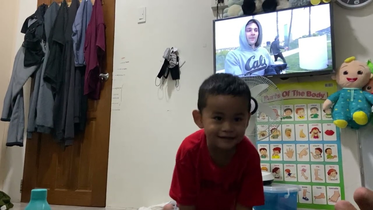 Elephant Toothpaste (Nick Uhas)