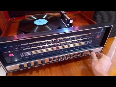 Видео: Отреставрированная радиола Вега-312-стерео из СССР.