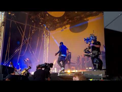 Gorillaz - Saturnz Barz ft Popcaan LIVE Demon Dayz Margate June 2017