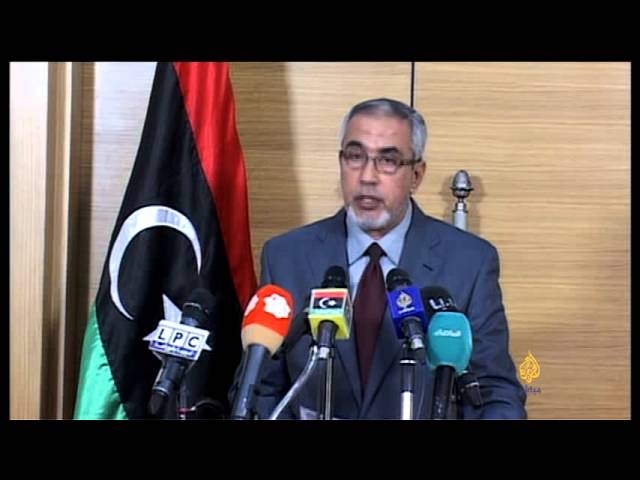 مؤتمر صحفي لرئيس الحكومة الليبية التابعة للمؤتمر الوطني العام