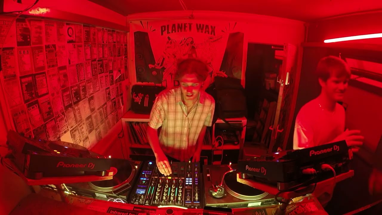 Universal Paradigm & Snoozy // 1-hour B2B ~ Drum & Bass / Jungle