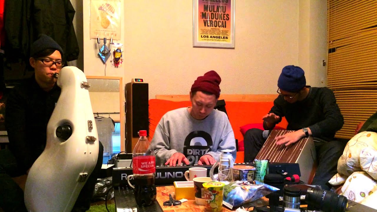 MIDNIGHT SESSION - Chillin' HIPHOP Groove with Sax, Keys, Cajon