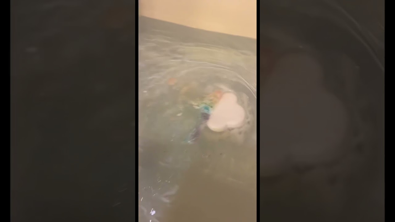 This Is What Happens When You Put A Bath Bomb In Water 😱 