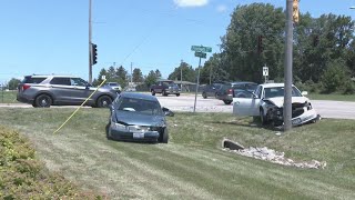 Two car crash slows down traffic on Rockford's S. Perryville Road