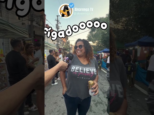 🎤 O microfone da Alvarenga TV trabalhou mais que sanfoneiro em festa junina! 🎶🎉 #alvarengatv #shorts