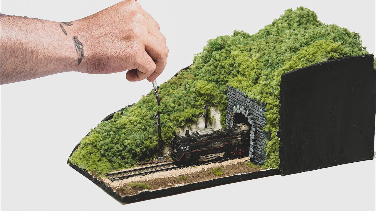 Miniature railway construction ? (Diorama)