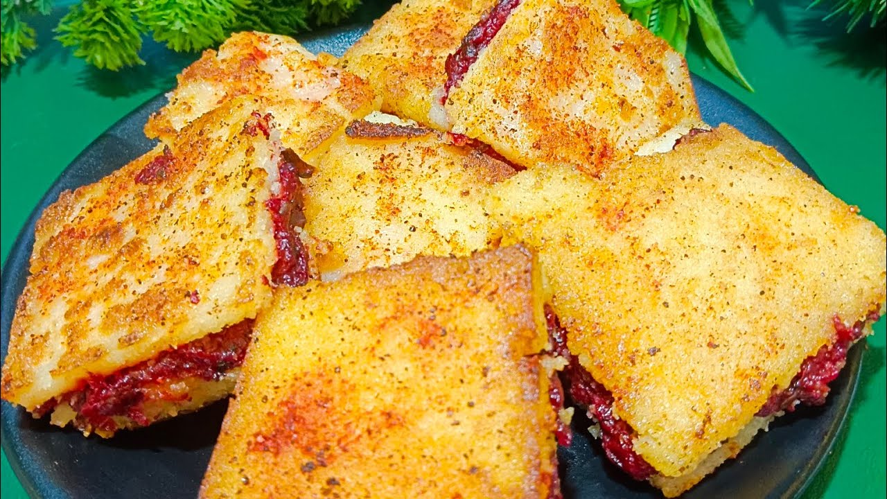 रोज़ रोज़ रोटी  सब्जी खाने से बोर हो गए झटपट एक कटोरी सूजी से चटपटा नास्ता बनाएंगे 