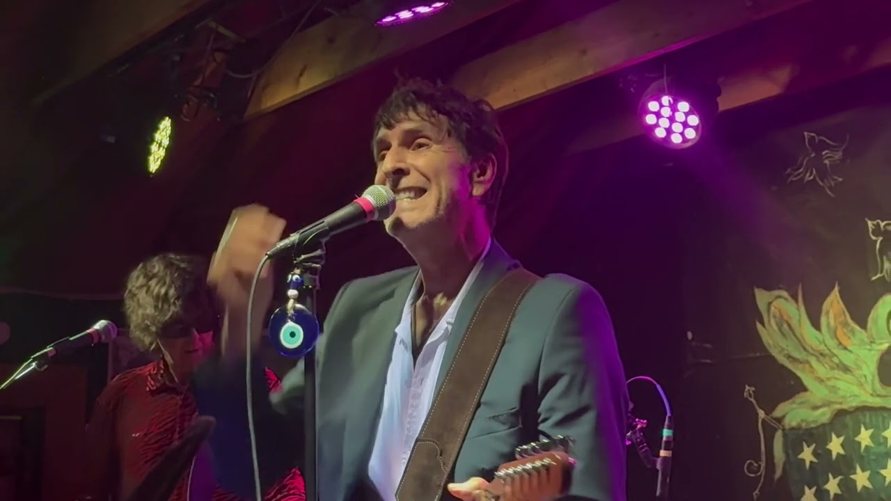 Cy Curnin still has it!