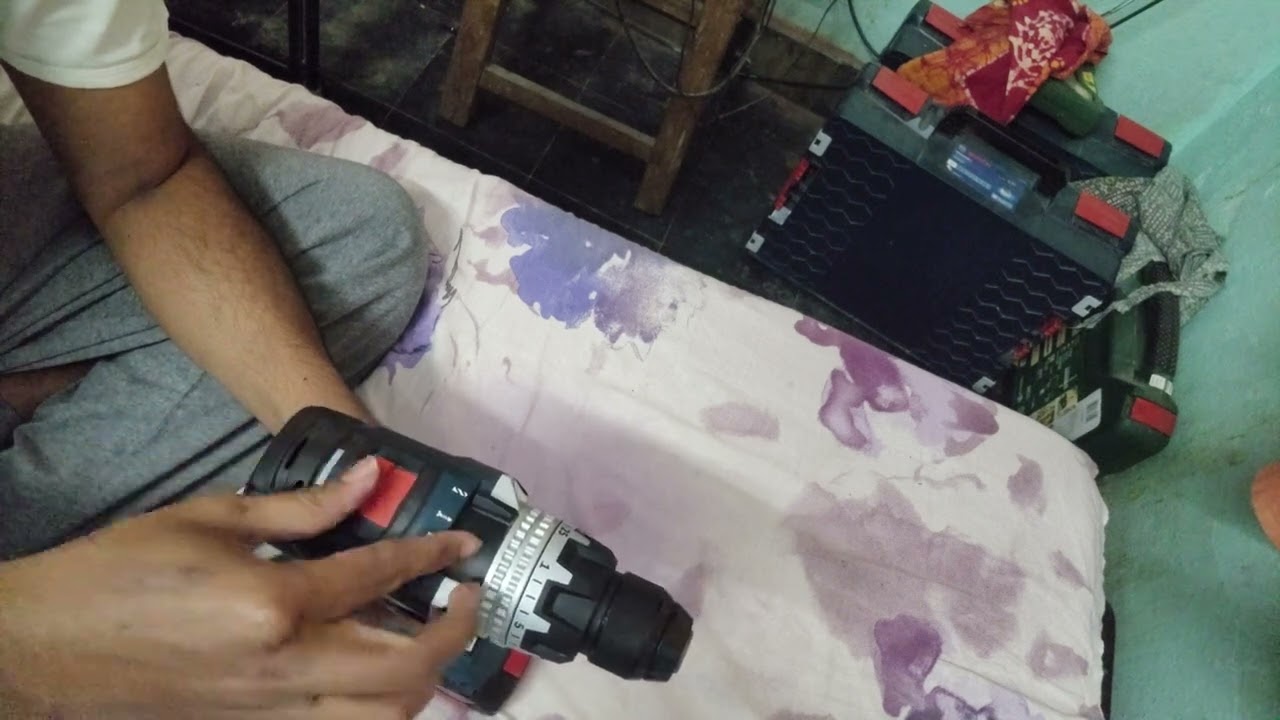 Features of a Hammer drill or combi drill